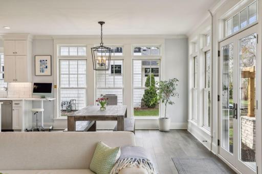 Dining room walks out to back patio/pergula
