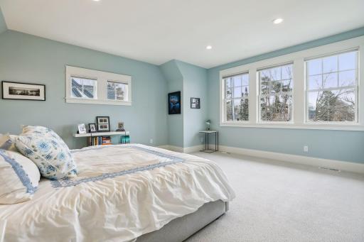117 Walker Avenue N, Wayzata, MN 55391