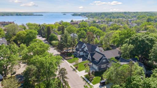 117 Walker Avenue N, Wayzata, MN 55391