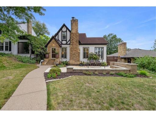 5237 Woodlawn Boulevard, Minneapolis, MN 55417