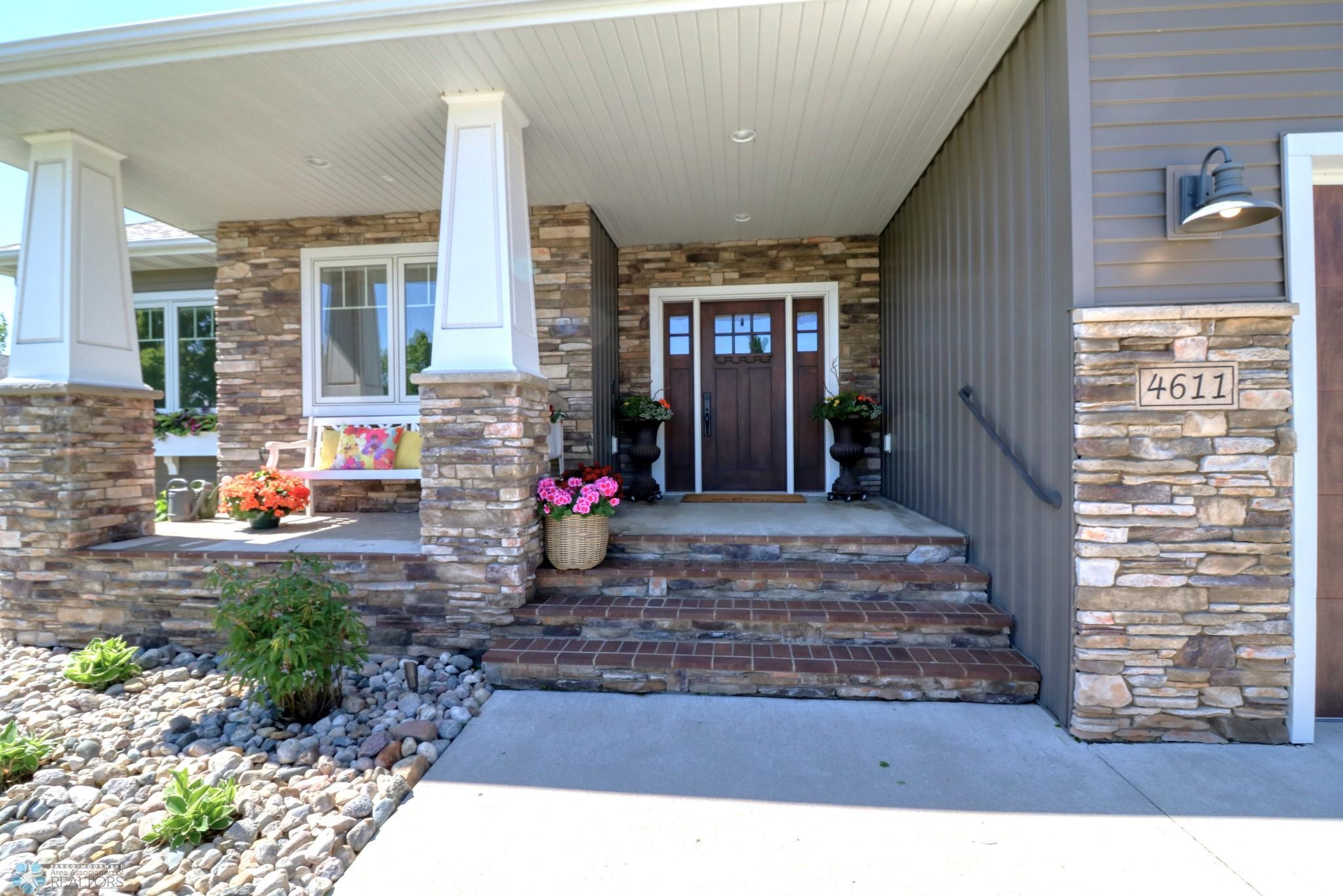 Front Deck1_1.jpg