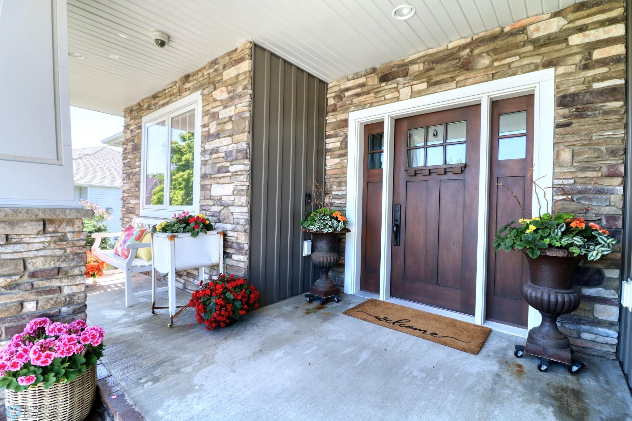 Front Deck1_3.jpg