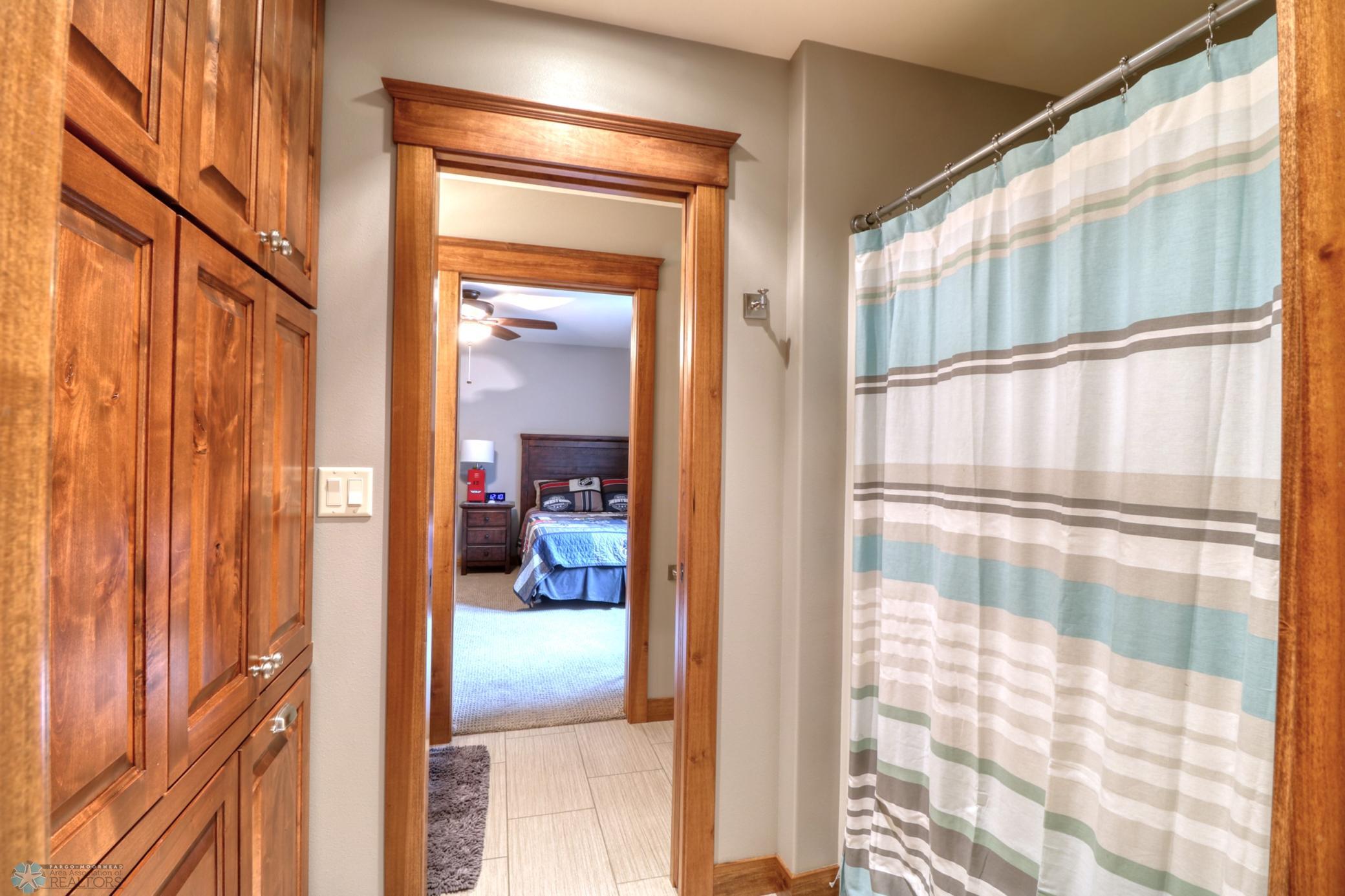 Basement Jack and Jill Bathroom1_3.jpg