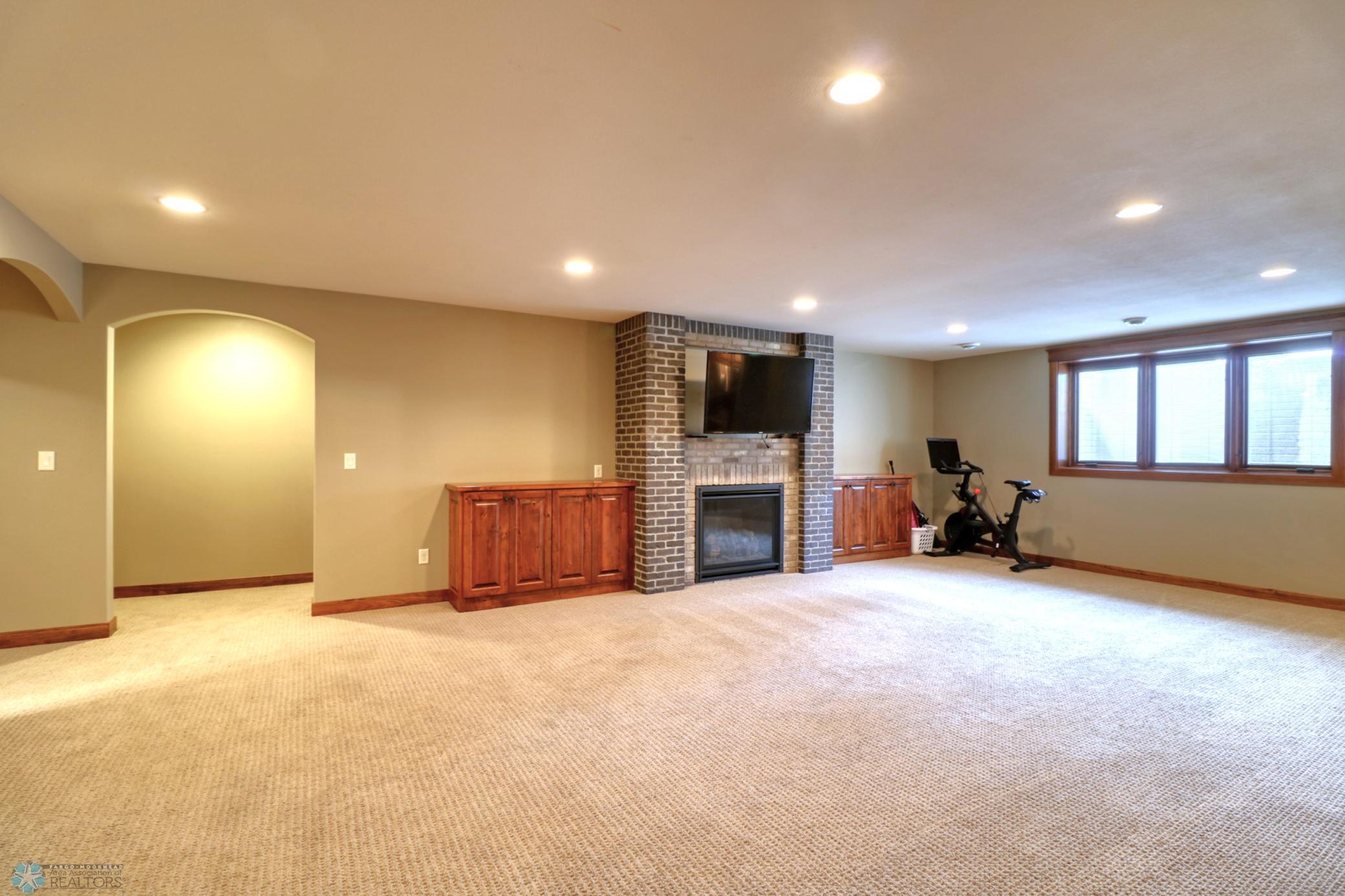 Basement1_3.jpg