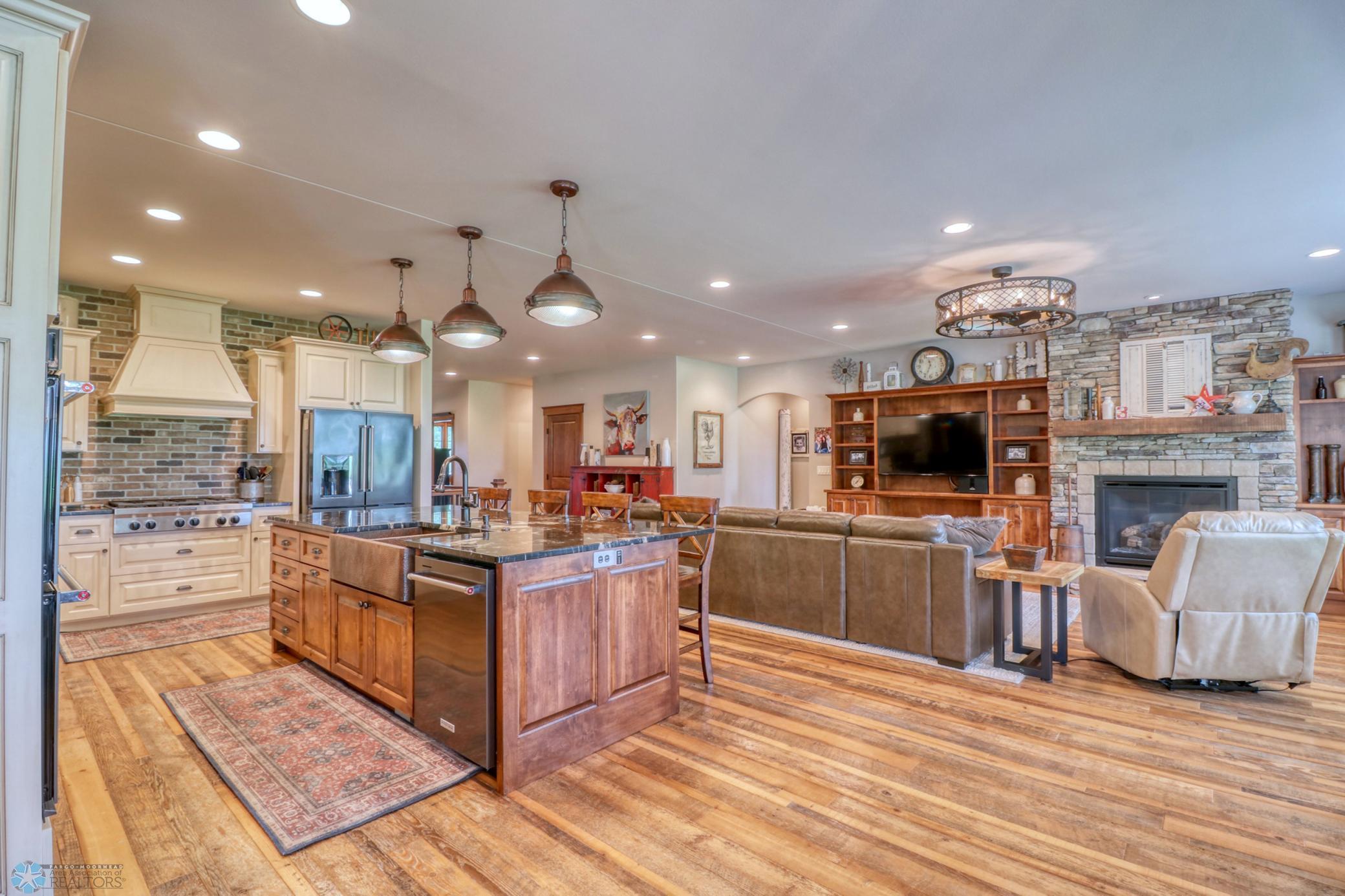 Kitchen1_6.jpg