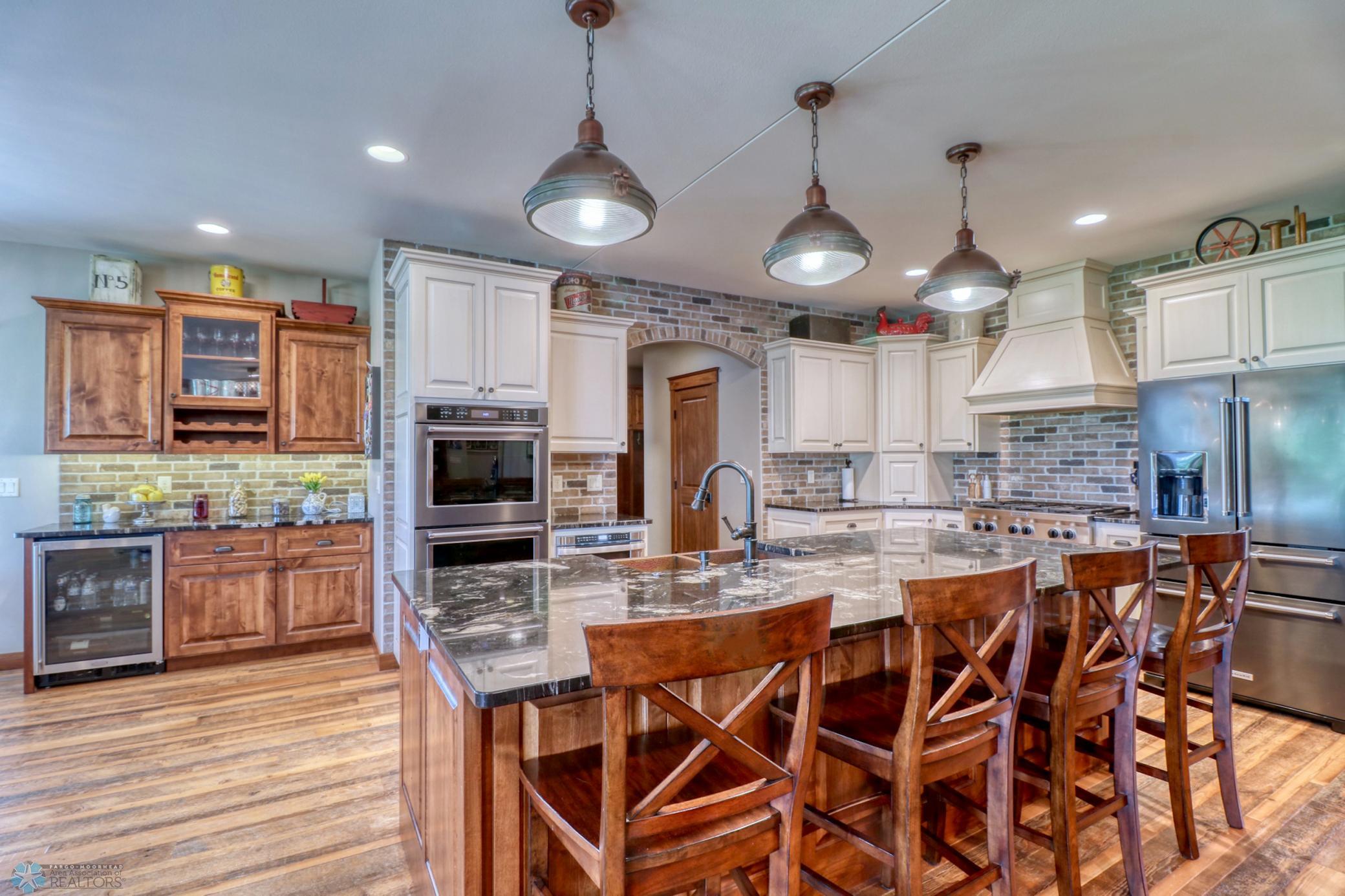 Kitchen1_3.jpg