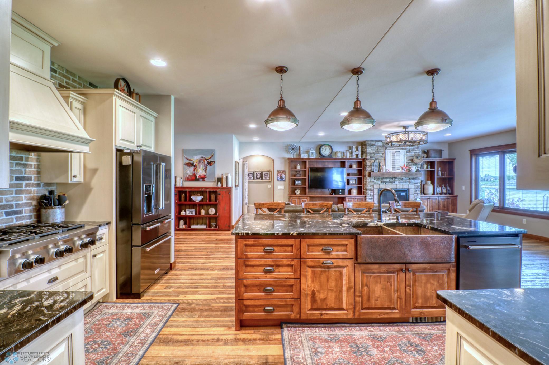 Kitchen1_71.jpg
