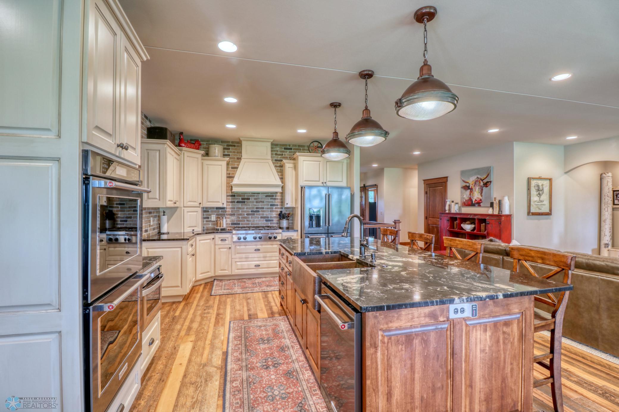 Kitchen1_51.jpg