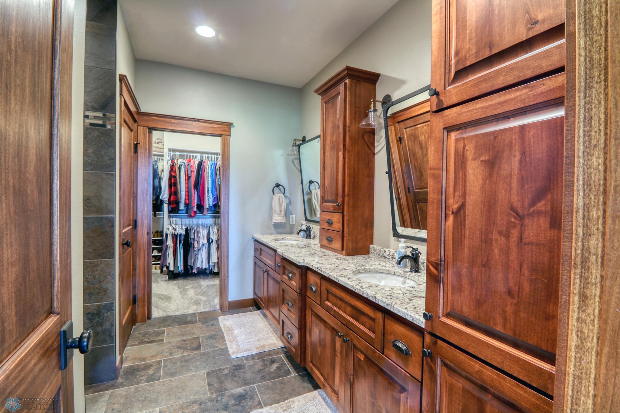 Primary Bathroom1_1.jpg