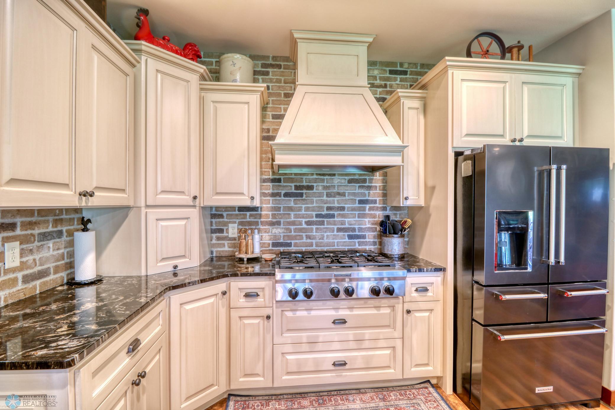 Kitchen1_61.jpg