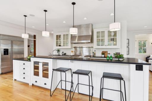 Eat-In Kitchen with Island and Breakfast Bar