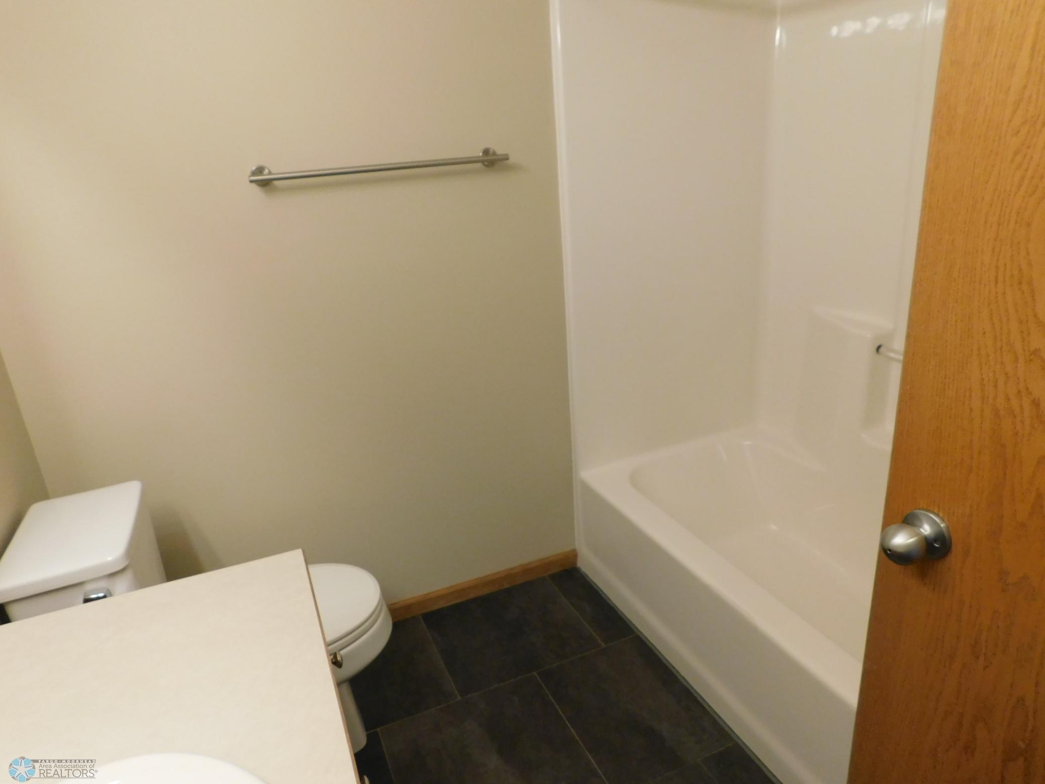 main bath-full
