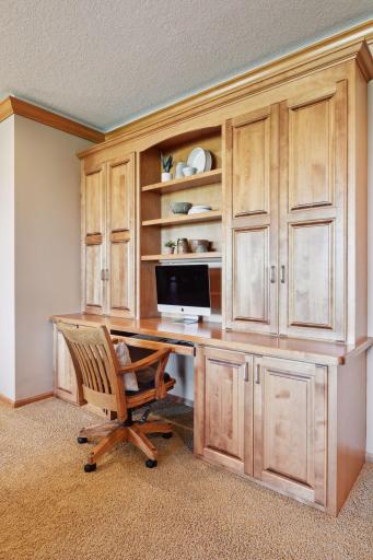 8330 Kelzer Pond Drive, Victoria, MN 55386