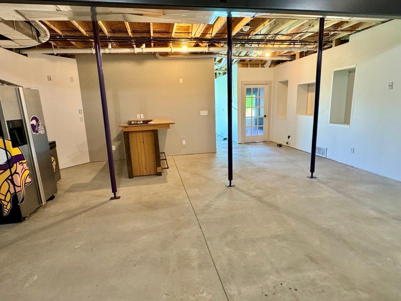 23-Large family-Rec room (3).jpg