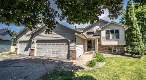 15990 Garrett Ct Apple Valley-large-001-009-Front of Home-1500x832-72dpi.jpg