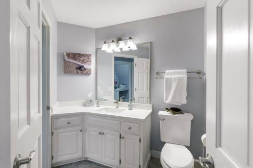 5630 Fairlawn Shores Trail, Prior Lake, MN 55372