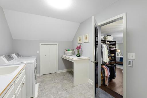 5630 Fairlawn Shores Trail, Prior Lake, MN 55372