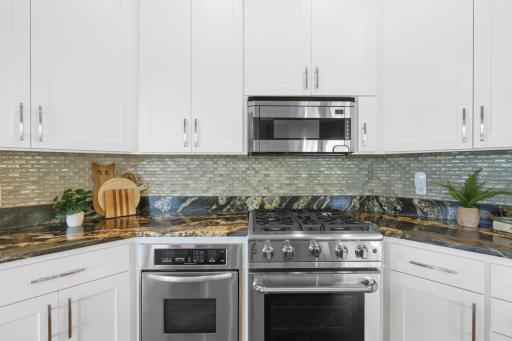 5630 Fairlawn Shores Trail, Prior Lake, MN 55372