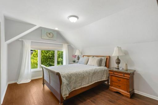 5630 Fairlawn Shores Trail, Prior Lake, MN 55372
