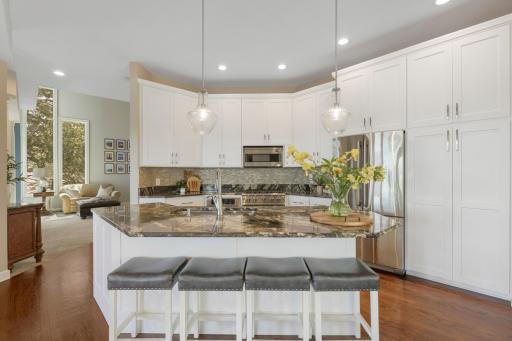 5630 Fairlawn Shores Trail, Prior Lake, MN 55372