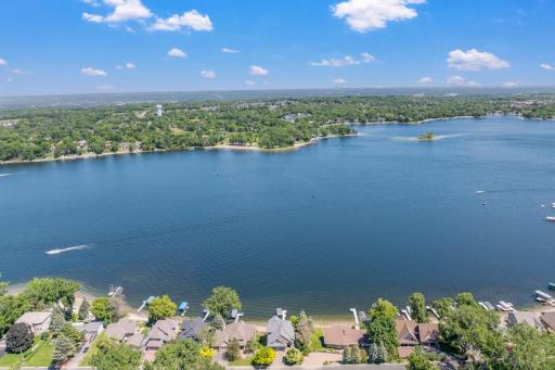 5630 Fairlawn Shores Trail, Prior Lake, MN 55372