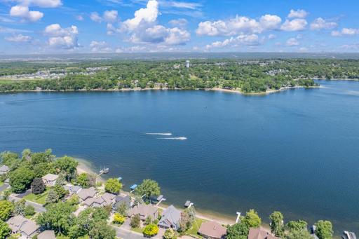 5630 Fairlawn Shores Trail, Prior Lake, MN 55372