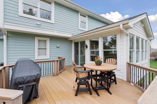 Maintenance free deck with wrought iron railings and gas hook up for the grill