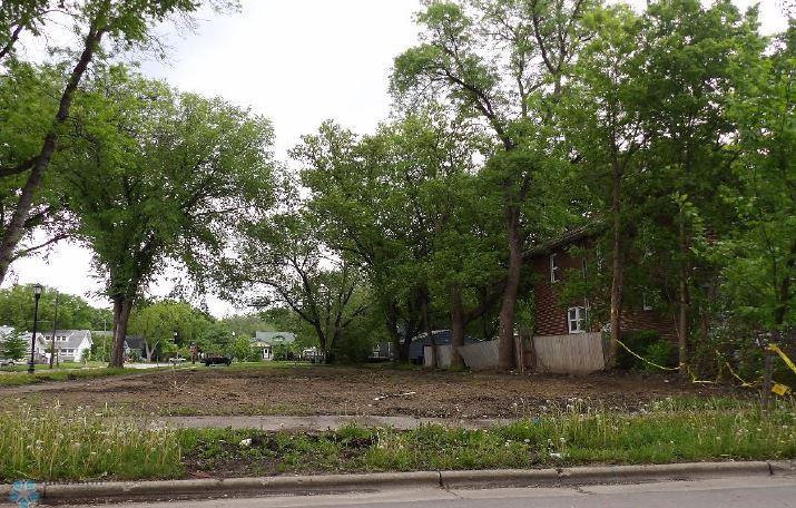 VACANT LOT.JPG