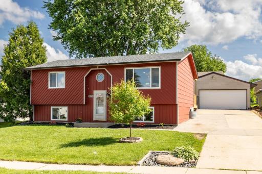 3572 8 1/2 Street NW, Rochester, MN 55901