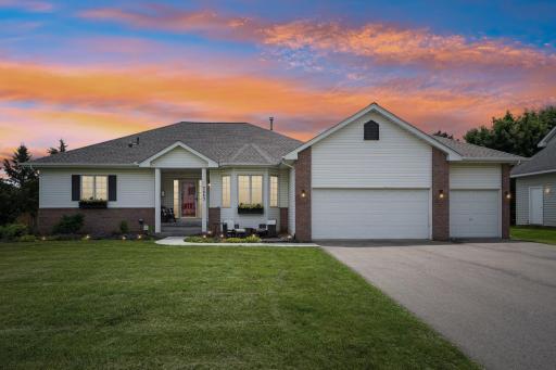 7853 Cobblestone Road, Saint Paul, MN 55125