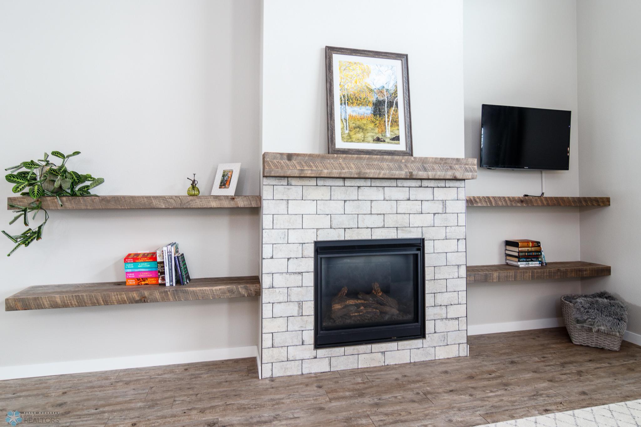 Living Room-Tiled Surround