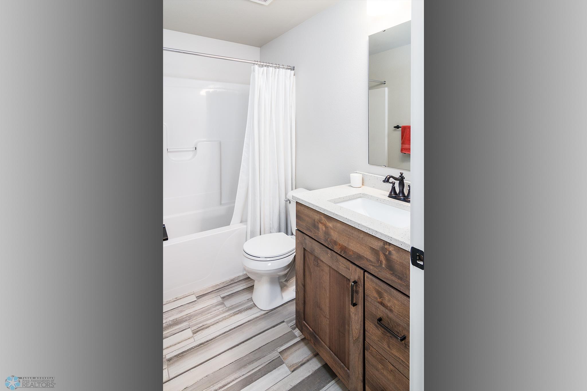 3rd Bathroom-Full