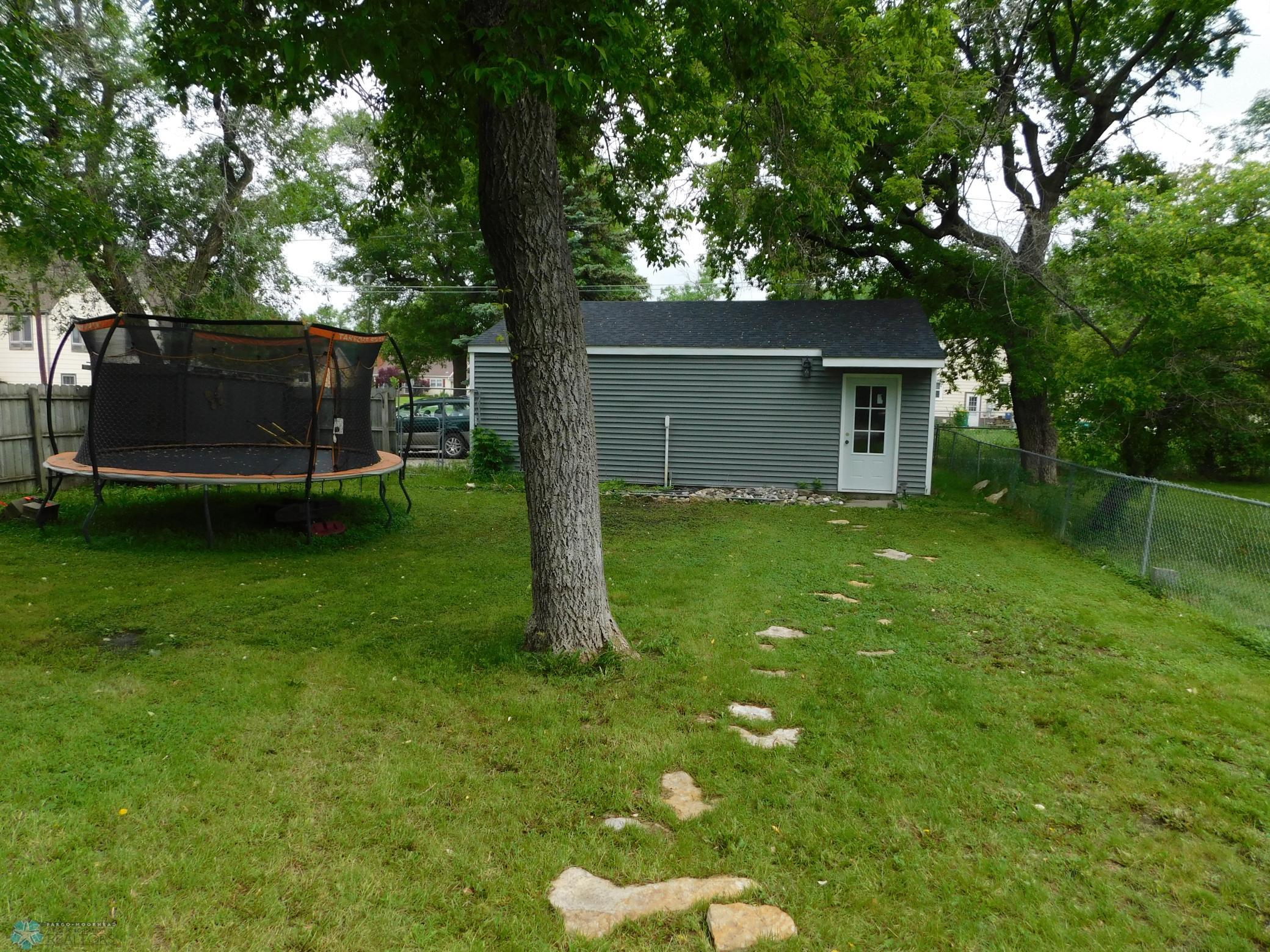 backyard-garage-24 x 28