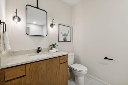 6005 Fairfax Avenue, Edina, MN 55424