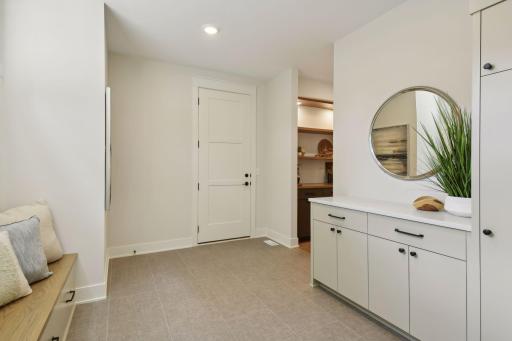 6005 Fairfax Avenue, Edina, MN 55424