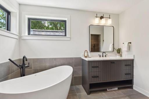 6005 Fairfax Avenue, Edina, MN 55424