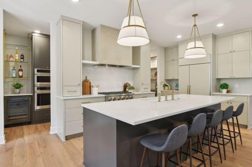 6005 Fairfax Avenue, Edina, MN 55424
