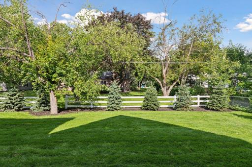 6005 Fairfax Avenue, Edina, MN 55424