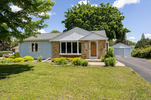8225 Thomas Avenue S, Minneapolis, MN 55431