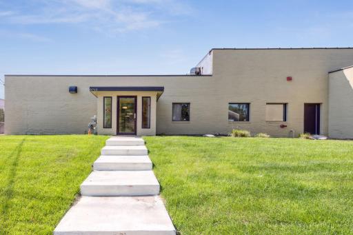 3715 50th Avenue N, Minneapolis, MN 55429