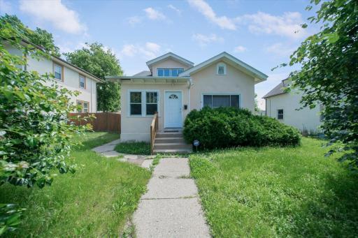 1614 Vincent Avenue N, Minneapolis, MN 55411