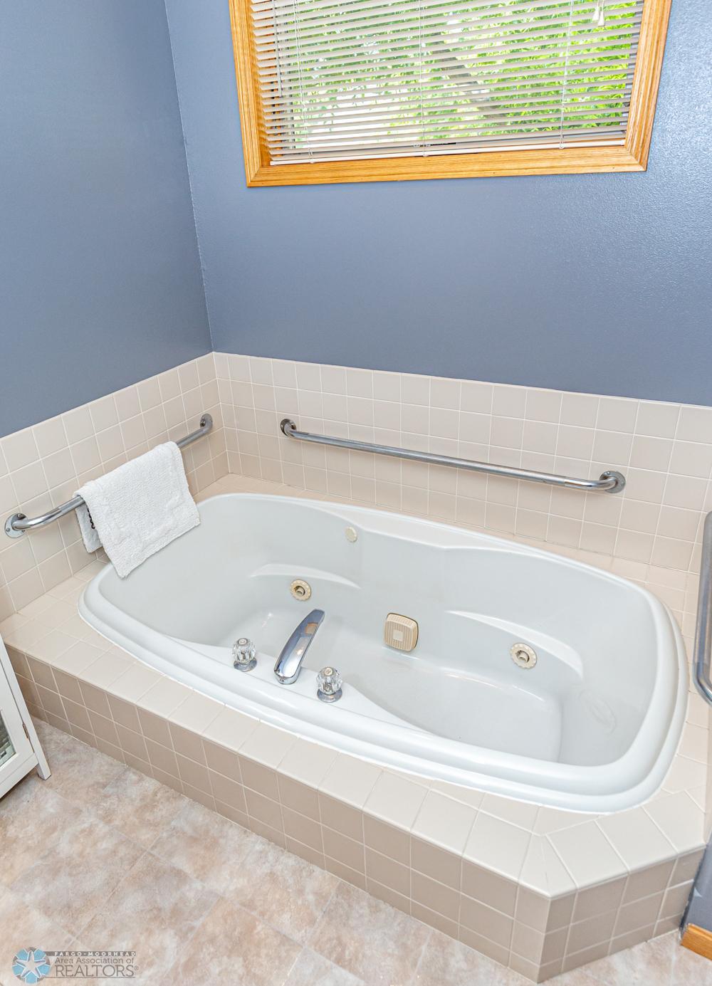 jet tub