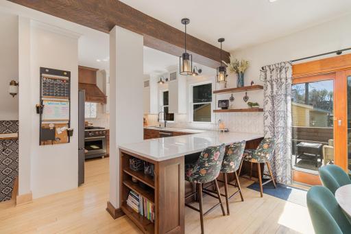 29 W Lake Street, Excelsior, MN 55331
