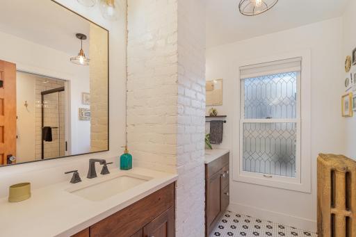 29 W Lake Street, Excelsior, MN 55331