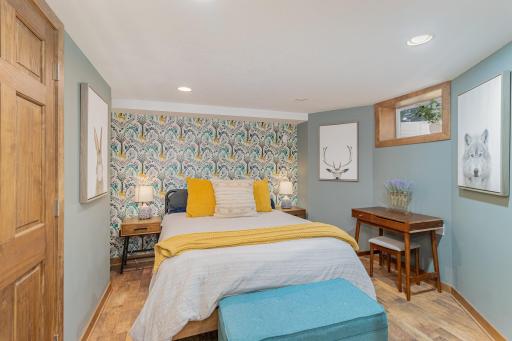 29 W Lake Street, Excelsior, MN 55331