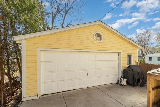 29 W Lake Street, Excelsior, MN 55331