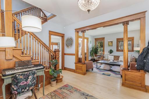 29 W Lake Street, Excelsior, MN 55331