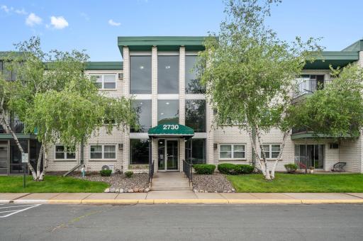 2730 Dale Street N, D209, Roseville, MN 55113