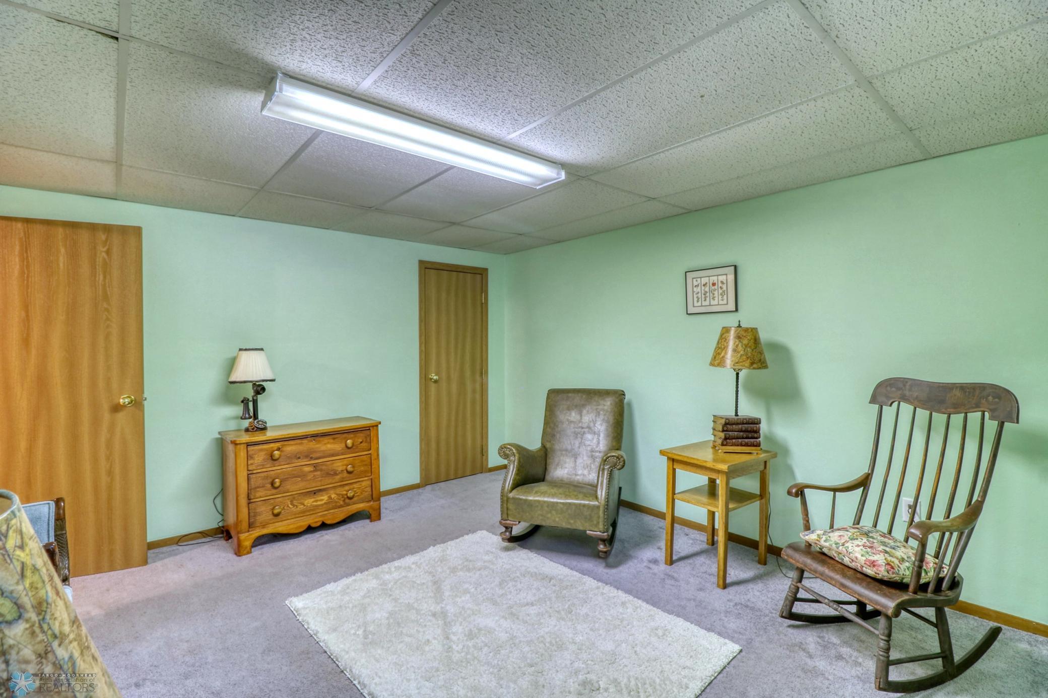 Basement Room1_1.jpg