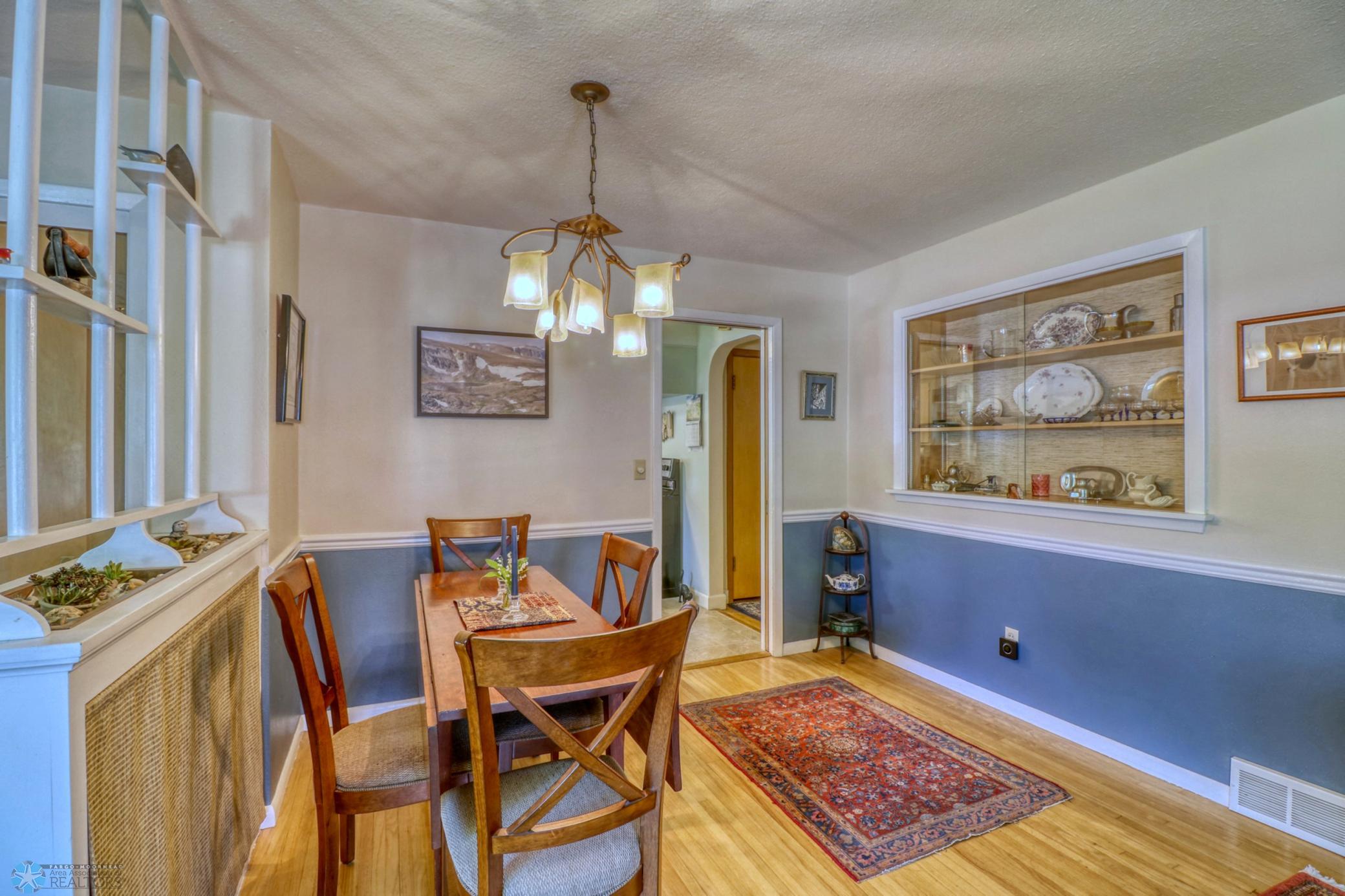 Formal Dining1_1.jpg